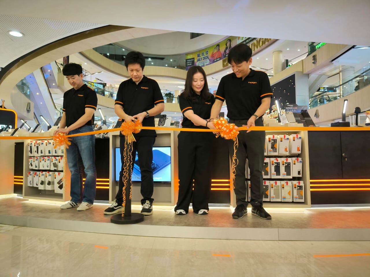 Spigen Buka Experience Store Pertama di Indonesia, Hadir di Surabaya
