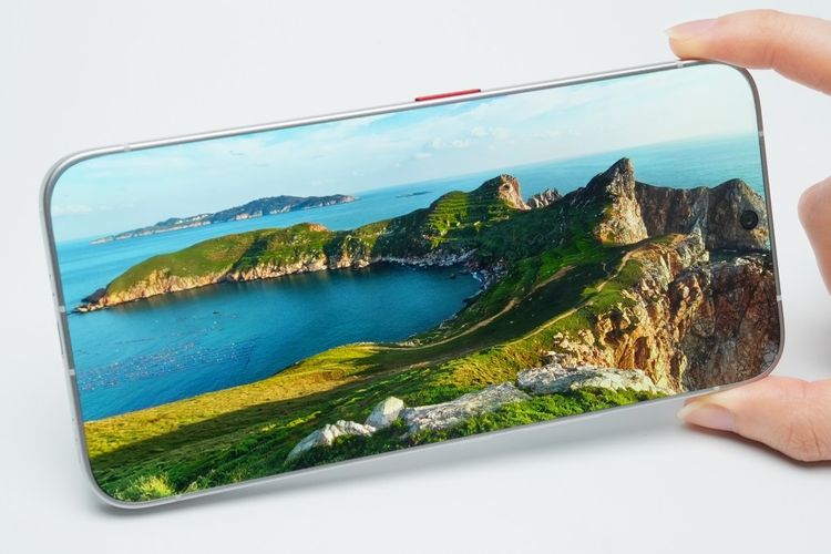 Ponsel Masa Depan Tecno Nyaris Tanpa Bingkai, Bezel Diklaim 0 mm